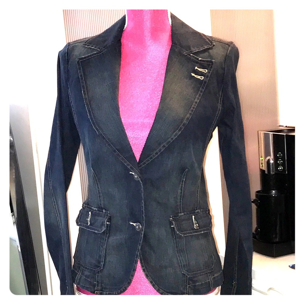 NWOT. Anthropologie's Level 99 Denim Blazer