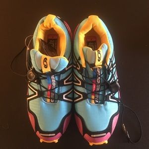 salomon running shoes