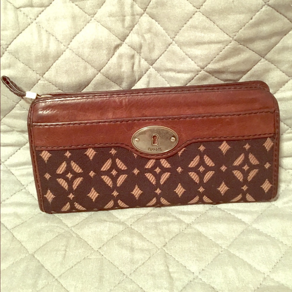 Fossil leather & fabric wallet