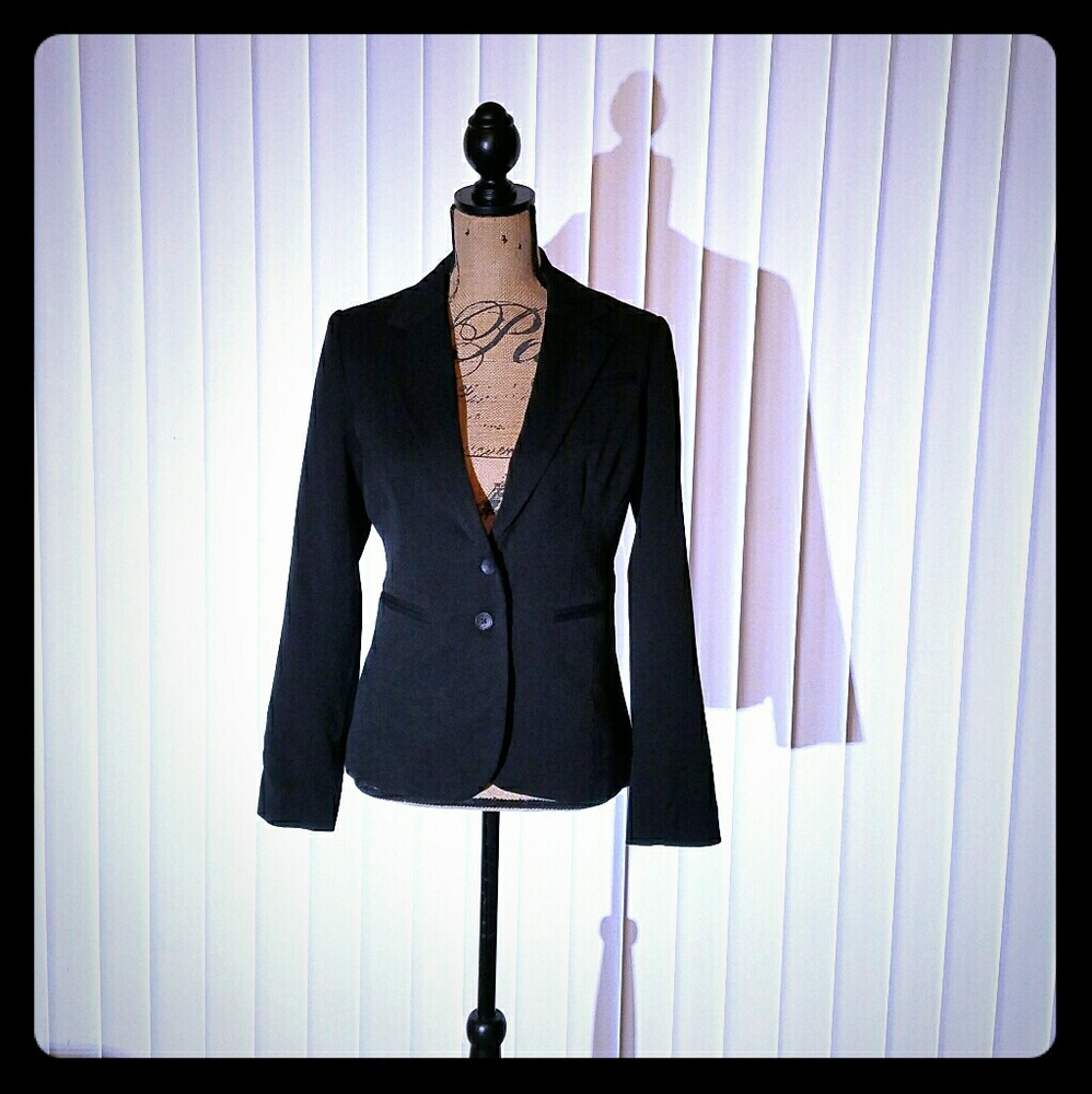NWOT 2 button black blazer