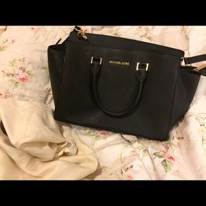 Michael Kors Selma Bag Medium Black