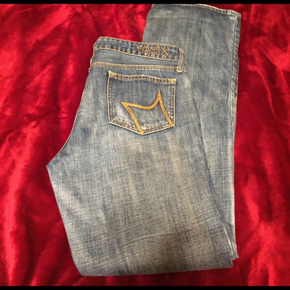 Jeans - Picture 2 of 3