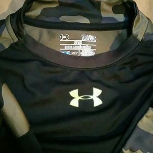 Youth Underarmour long sleeve shirt