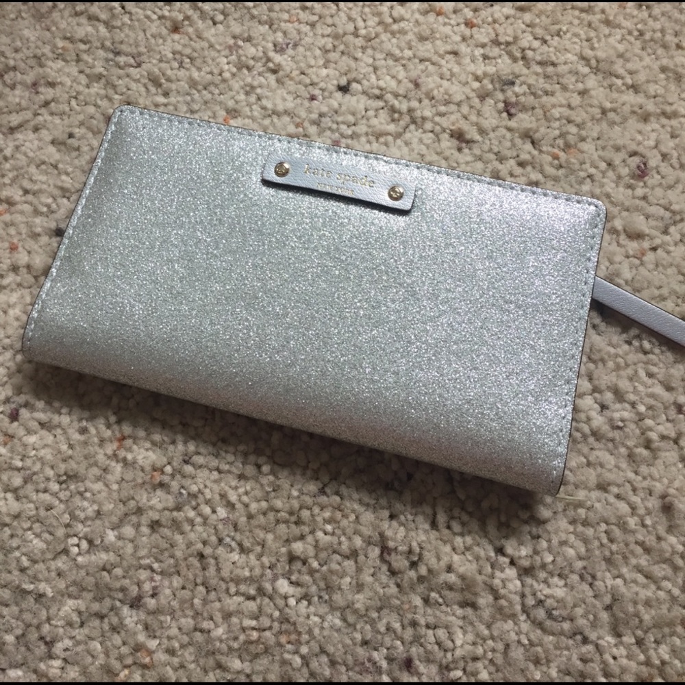 NWT glittery silver Kate spade Stacy wallet