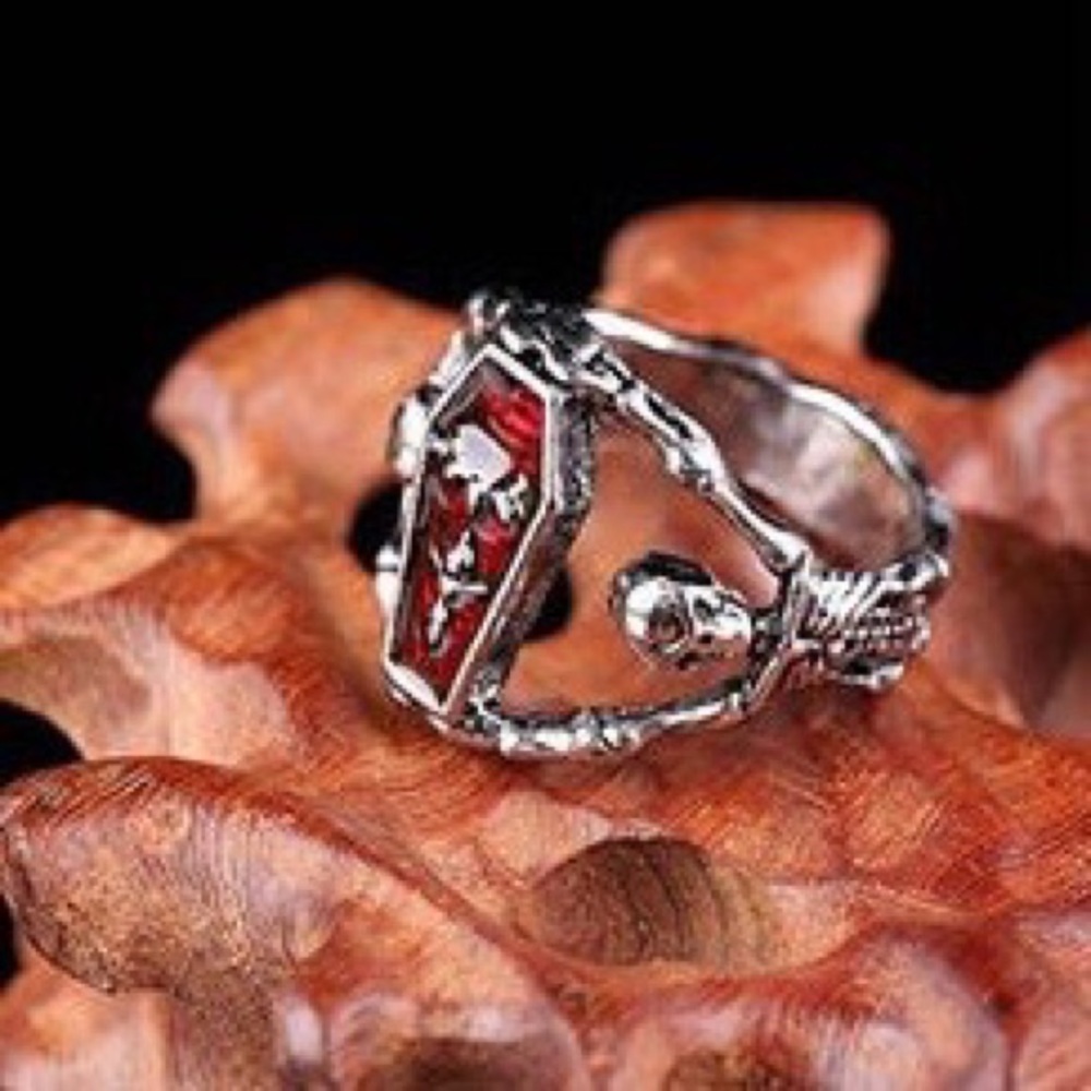 🌟LAST 1🌟 Goth Red Vampire Coffin Skeletons Ring - Picture 7 of 8