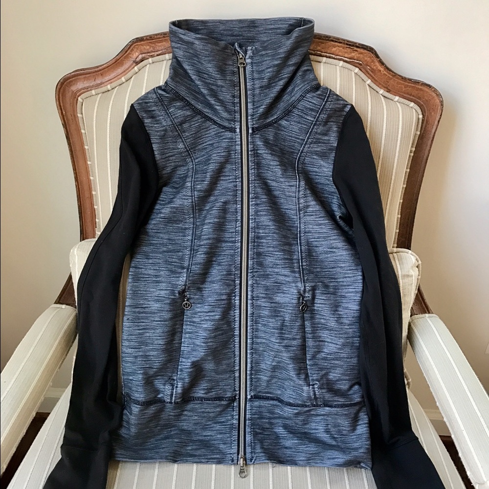 Lululemon light-weight jacket Sz 4
