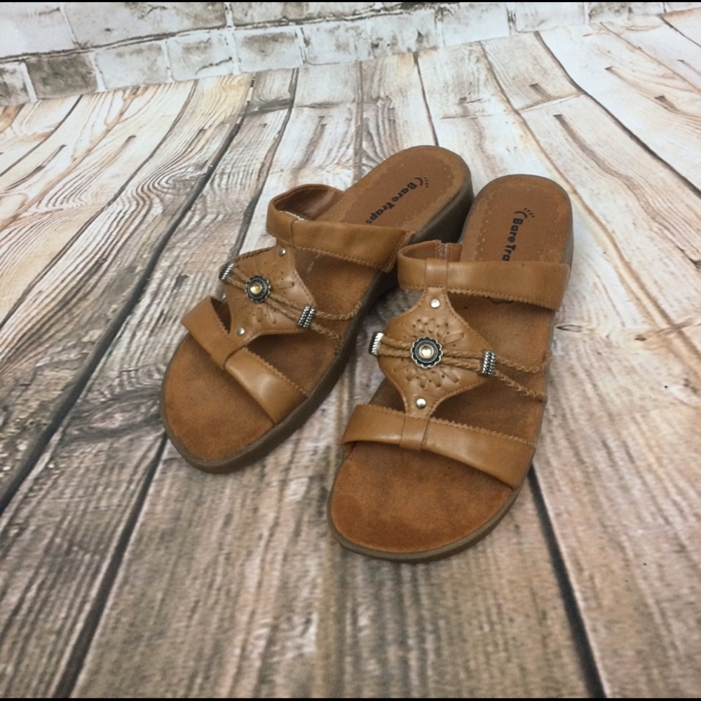 Bear traps boho sandals