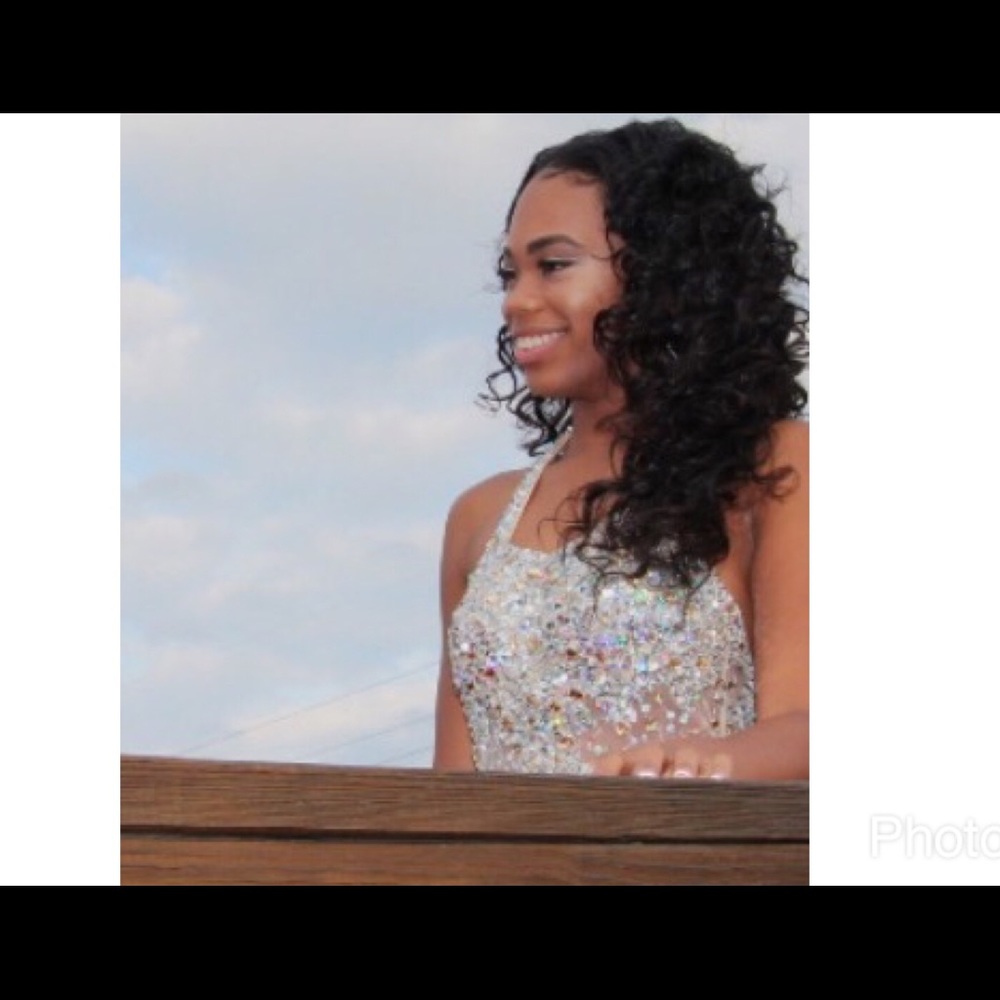 Meet your Posher, Samiah