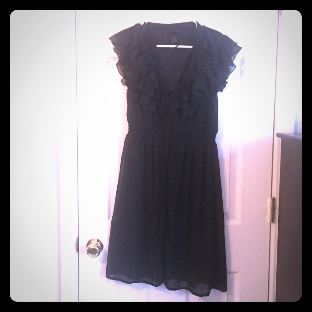 Black H&M Layered Ruffle Dress w/buttons
