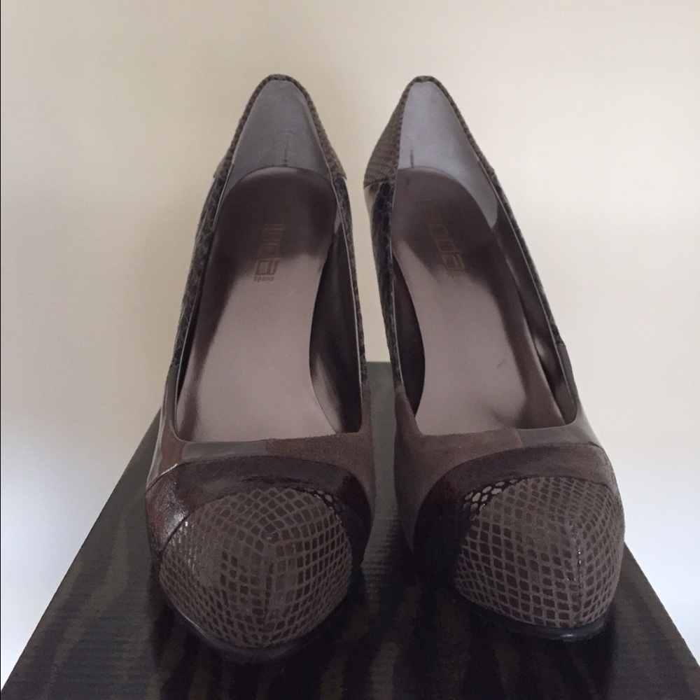 Moda Spana pump - Picture 3 of 5