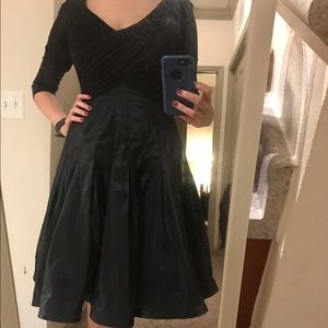 Tadashi knee-length dress