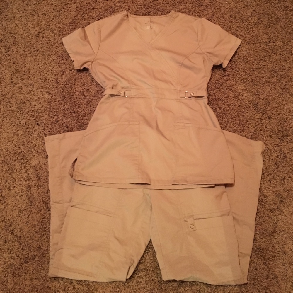 Cherokee Luxe scrub set