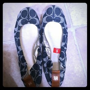 Coach flats