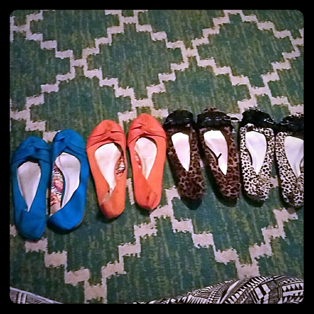 4 pairs! Flats! Size 8.5 charlotte Russe