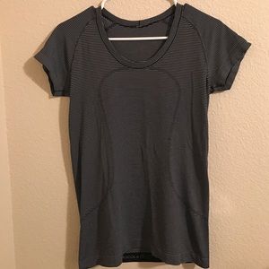 Lululemon short sleeve crew top. Size 8