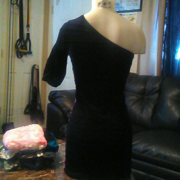 Dress - Picture 2 of 2