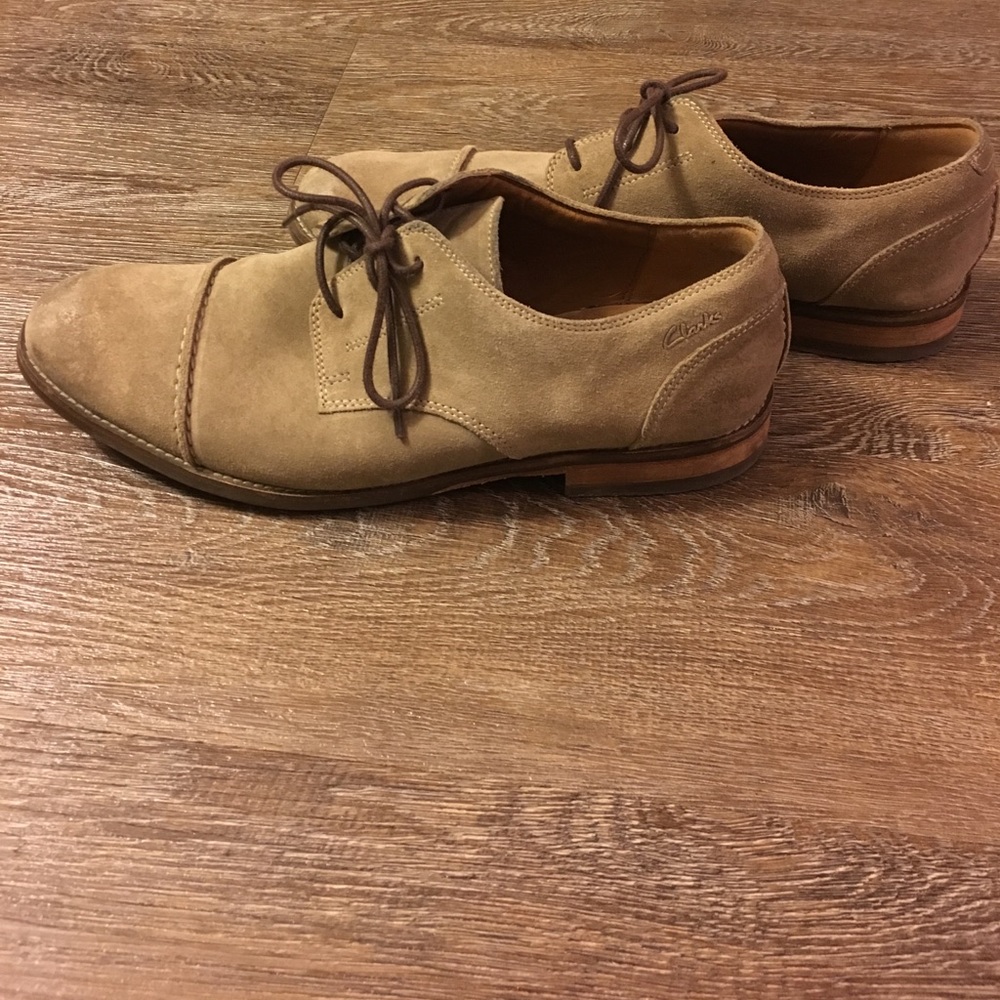 Clarks Tan Suede Capped Toe Dress Shoes