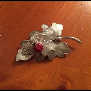 Vintage leaf brooch
