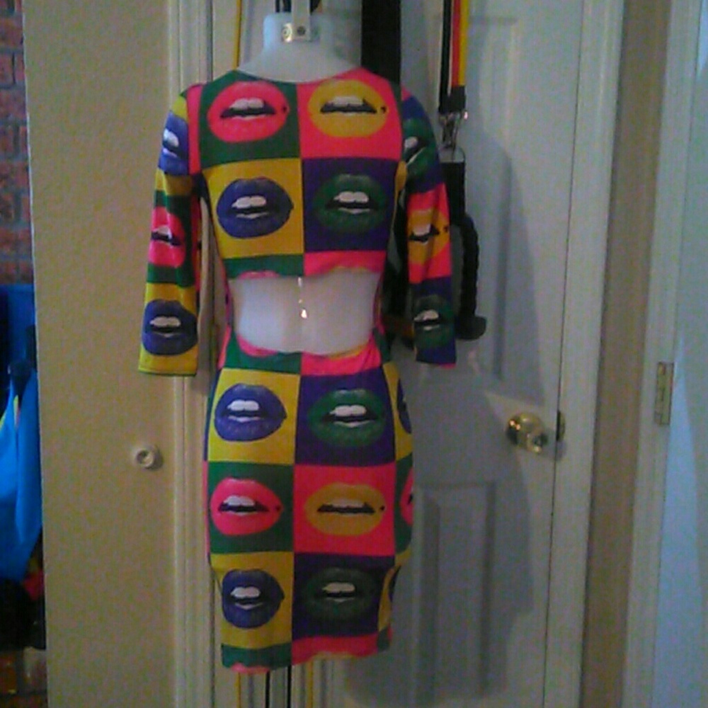 Dress - Picture 2 of 2