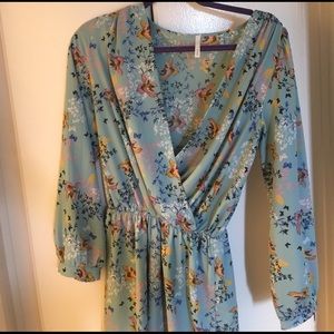 Floral long sleeve romper size l ❗️moving sale❗️