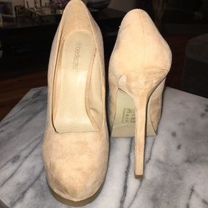 4 in nude heels