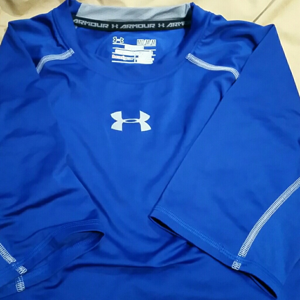 Youth boys Under armour short sleeve shirt
