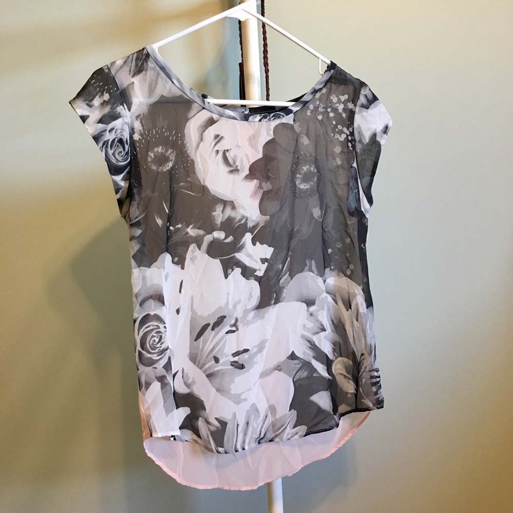 American Eagle Floral Blouse