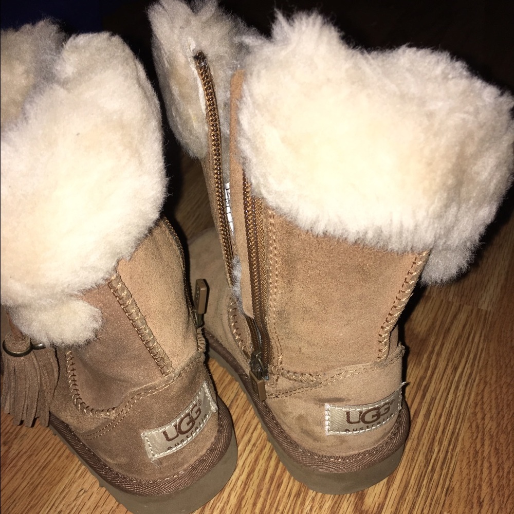 Girls UGG
