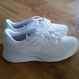 White Nike Tanjuns