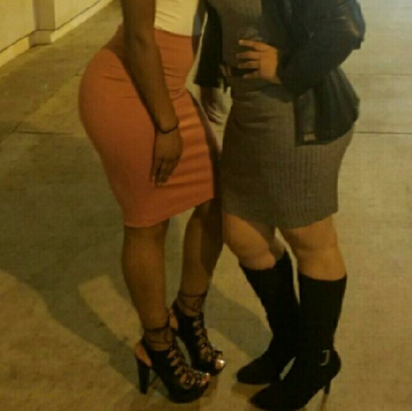 Peach Pencil Skirt - Picture 1 of 3