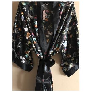 Victoria's Secret Satin kimono flower print.