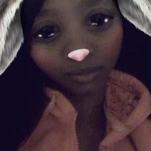 Meet your Posher, Simone