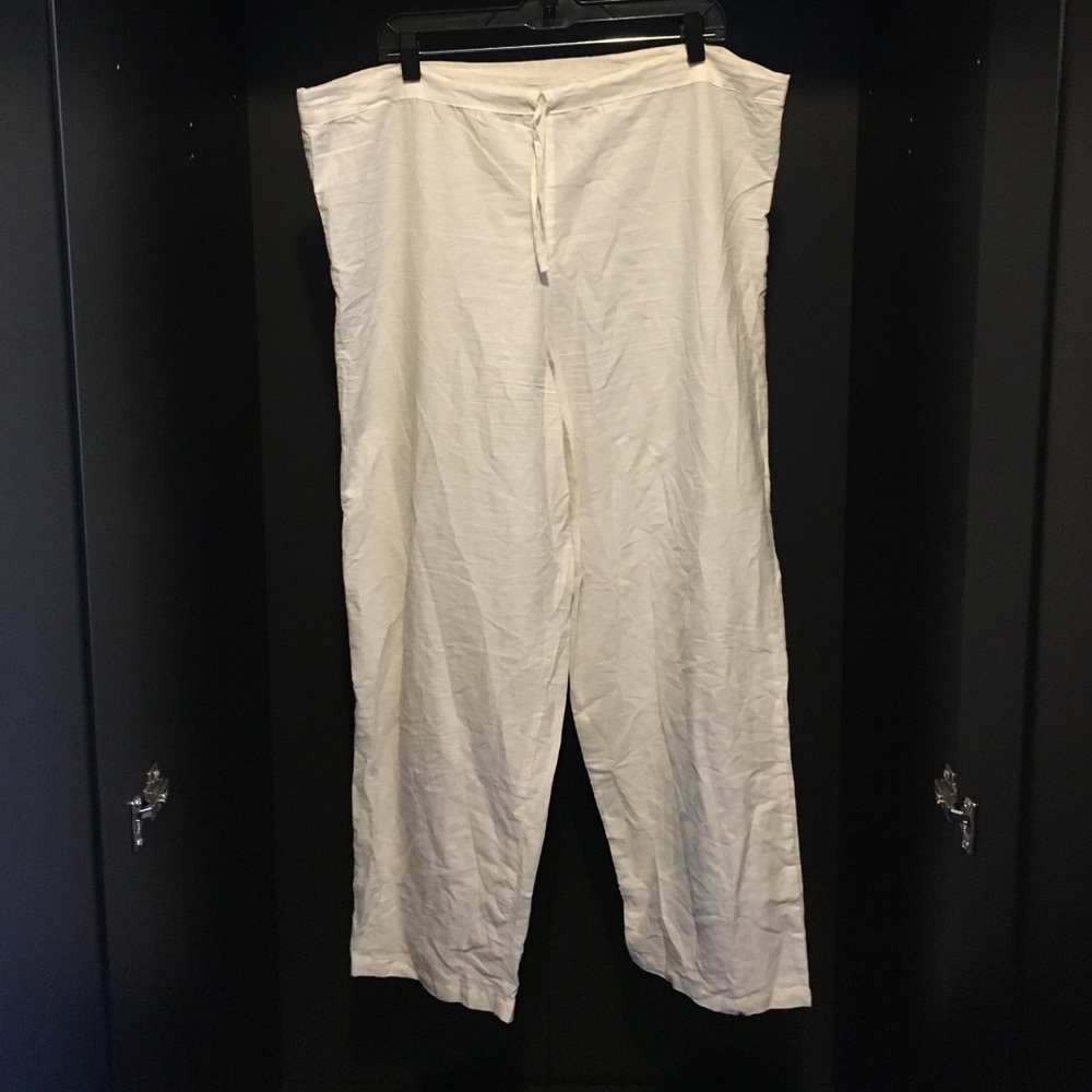 White beach pants