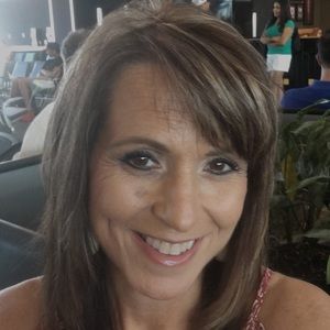 Meet your Posher, Debbie