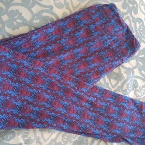 Lularoe Tall and Curvy Leggings