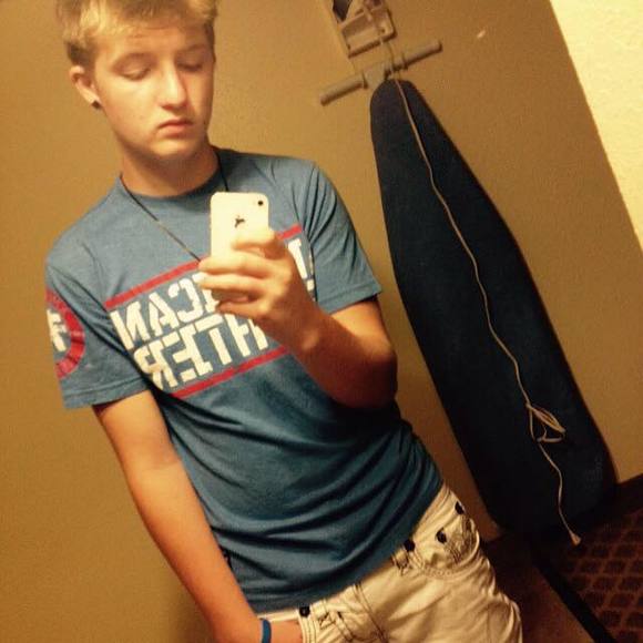 Meet your Posher, Gavin - Picture 1 of 1