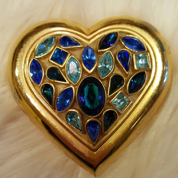 🎉HP🎉 YSL PARIS CRYSTAL JEWELS HEART COMPACT - Picture 2 of 9