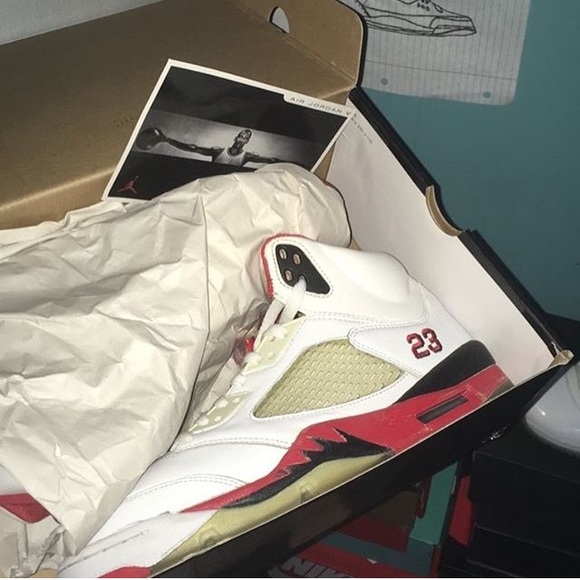 Air Jordan 5 \