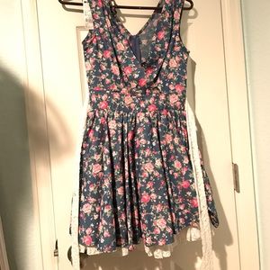 Cute floral lace summer dress