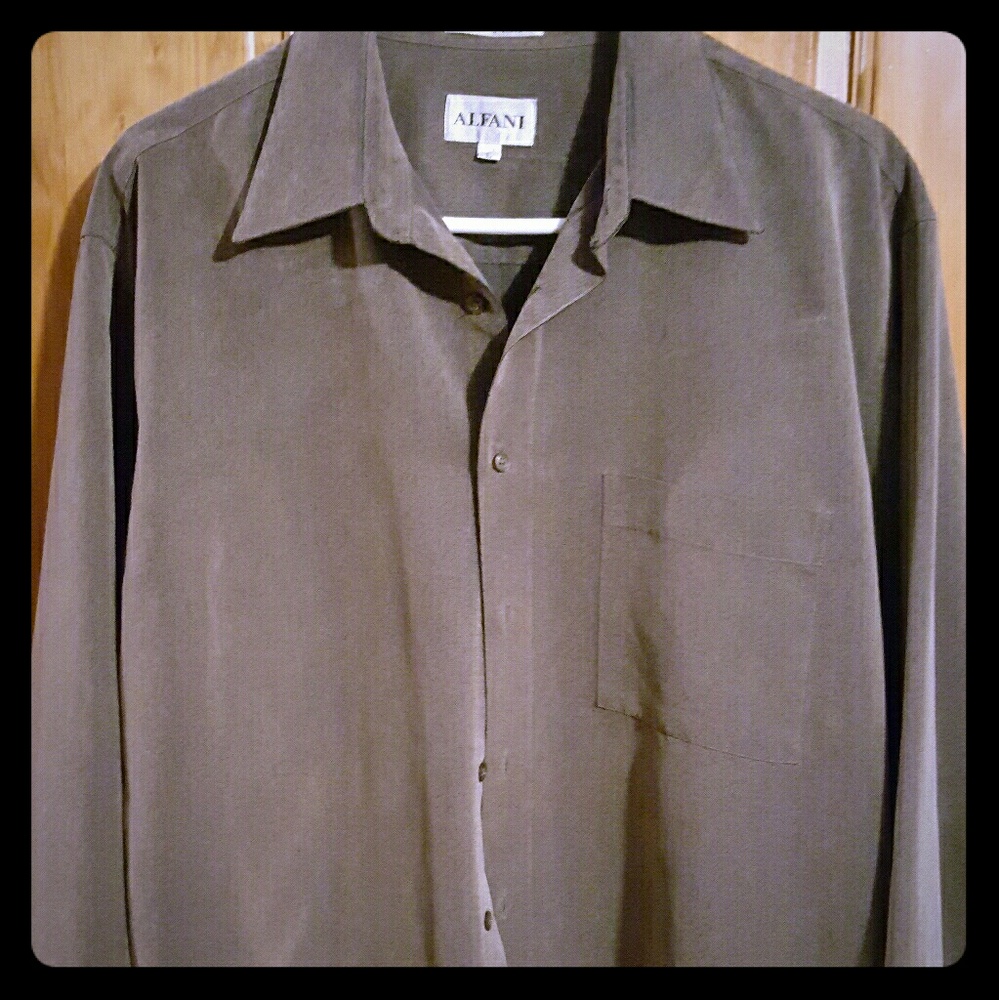 Men's long sleeve shirt