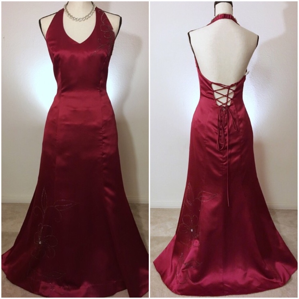 V Neck Ruby Red Cross-back Prom Gown 