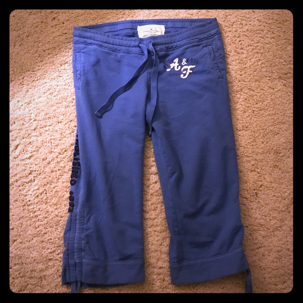 Blue Abercrombie and Fitch Capri Jogger Pants