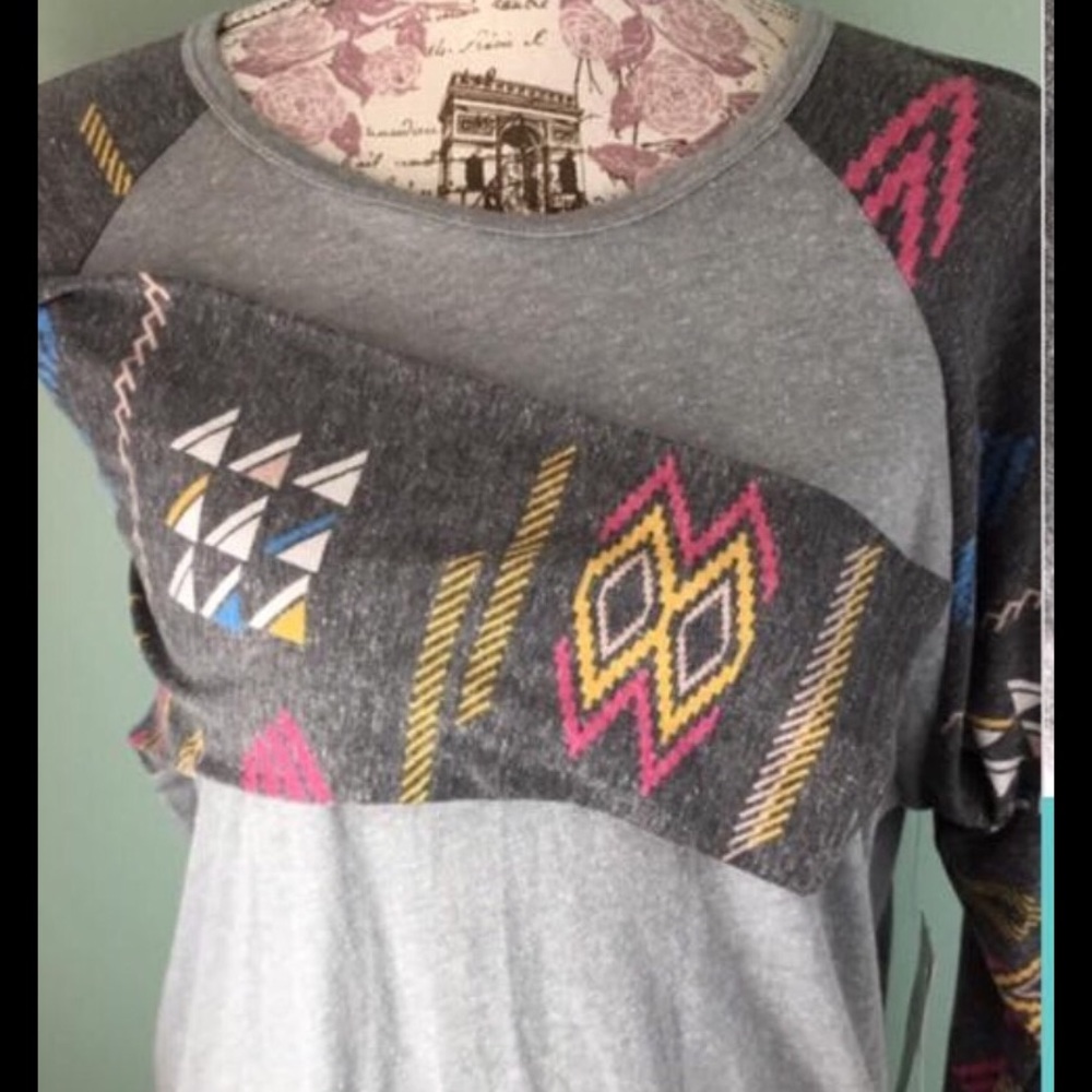 Lularoe Randy Shirt BNWT