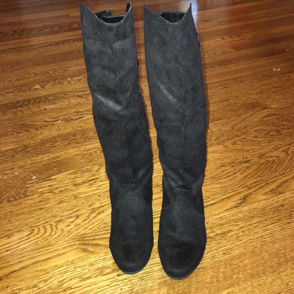 💕SOLD Black tie up boots with lace up details💕 - Picture 3 of 8