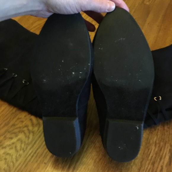 💕SOLD Black tie up boots with lace up details💕 - Picture 6 of 8