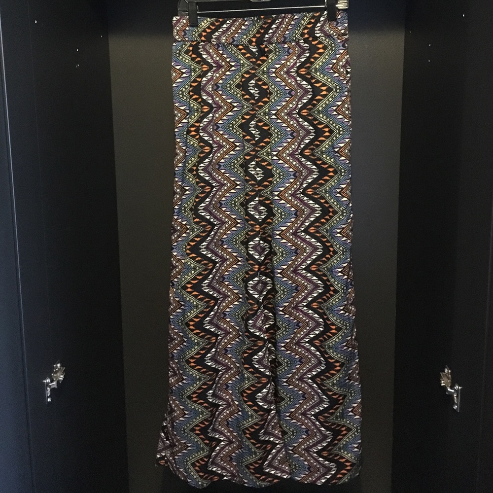 Wide leg pants