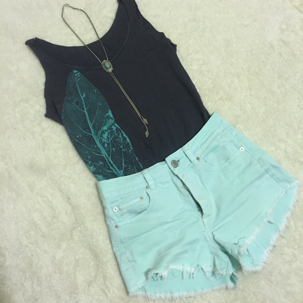 Unique American Apparel Leaf Tank