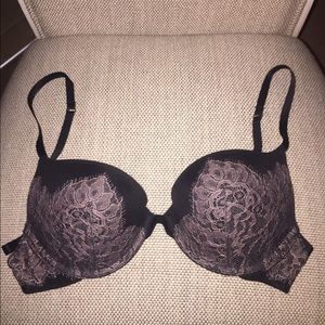 Ladies Victoria Secret push-up bra