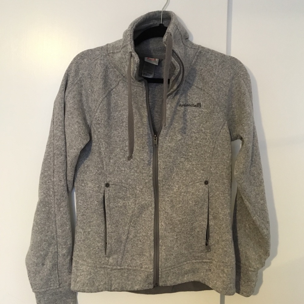 Avalanche grey sweatshirt