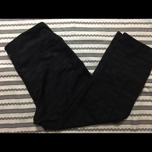 Medium Old Navy active crop pants